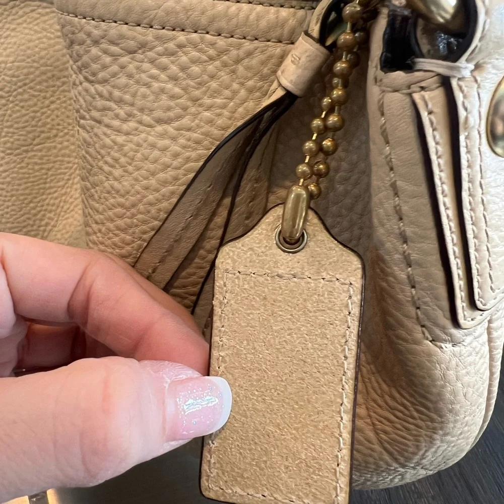Coach Shoulder Bag A0882-11838